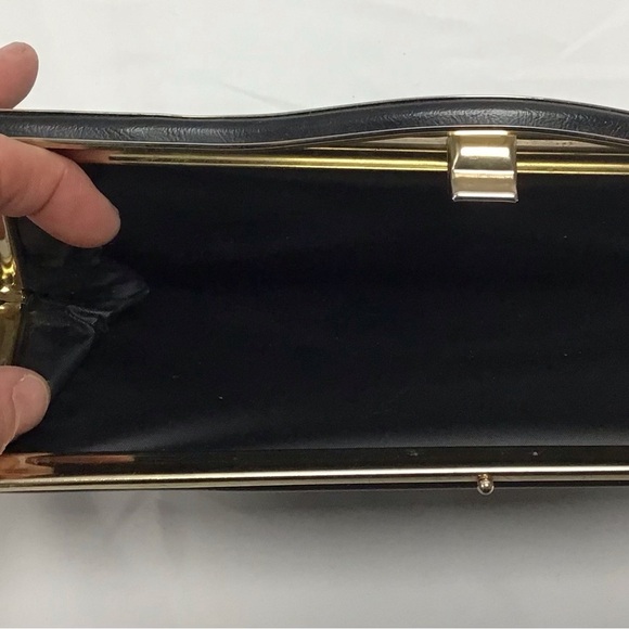 Vintage/Classic Elegant Black Clutch - Picture 3 of 3